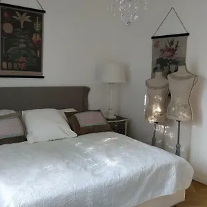 namelos.com-bavaria.com/