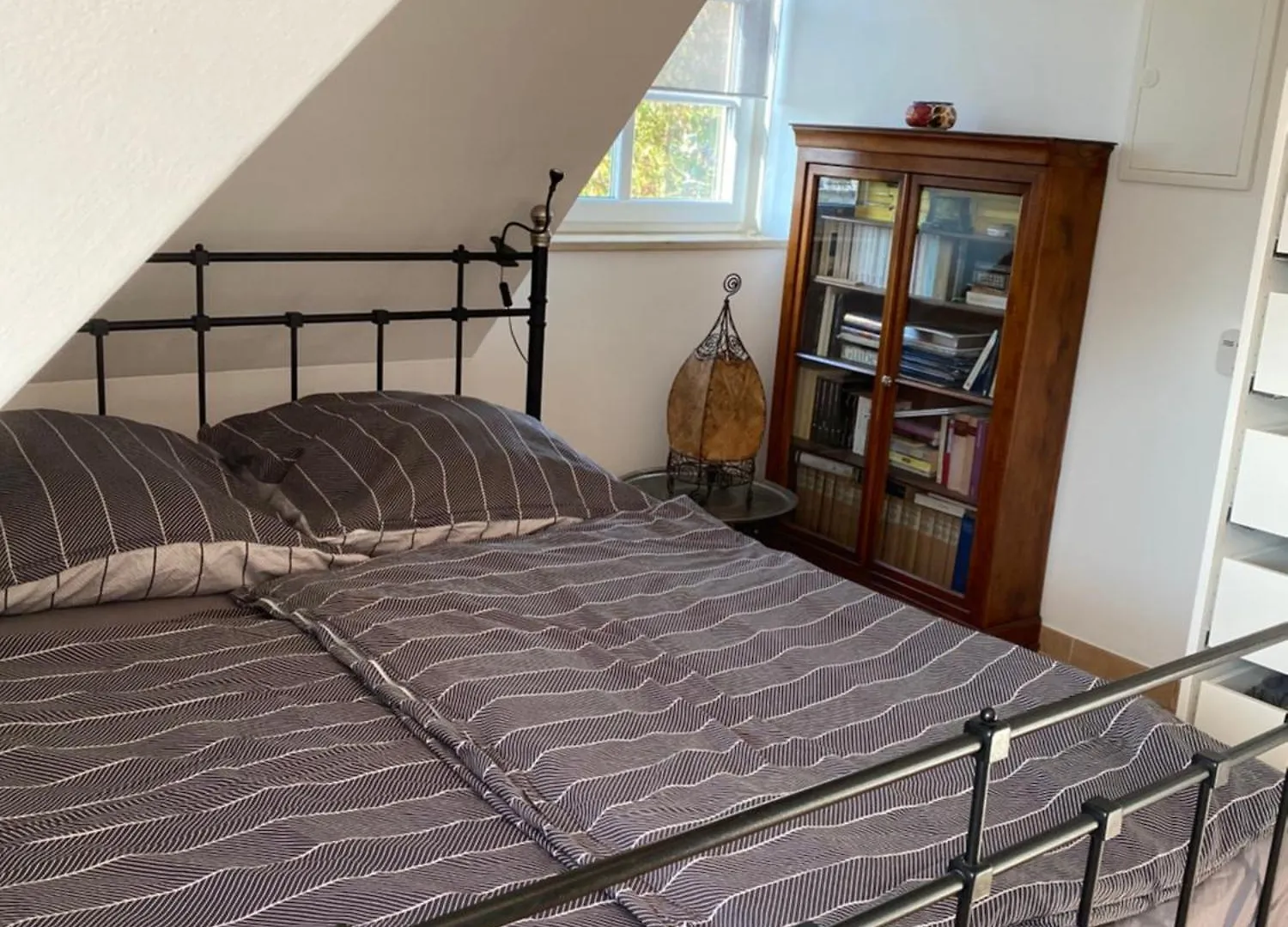 Helle Und Ruhige Dachgeschosswohnung Munich Germany