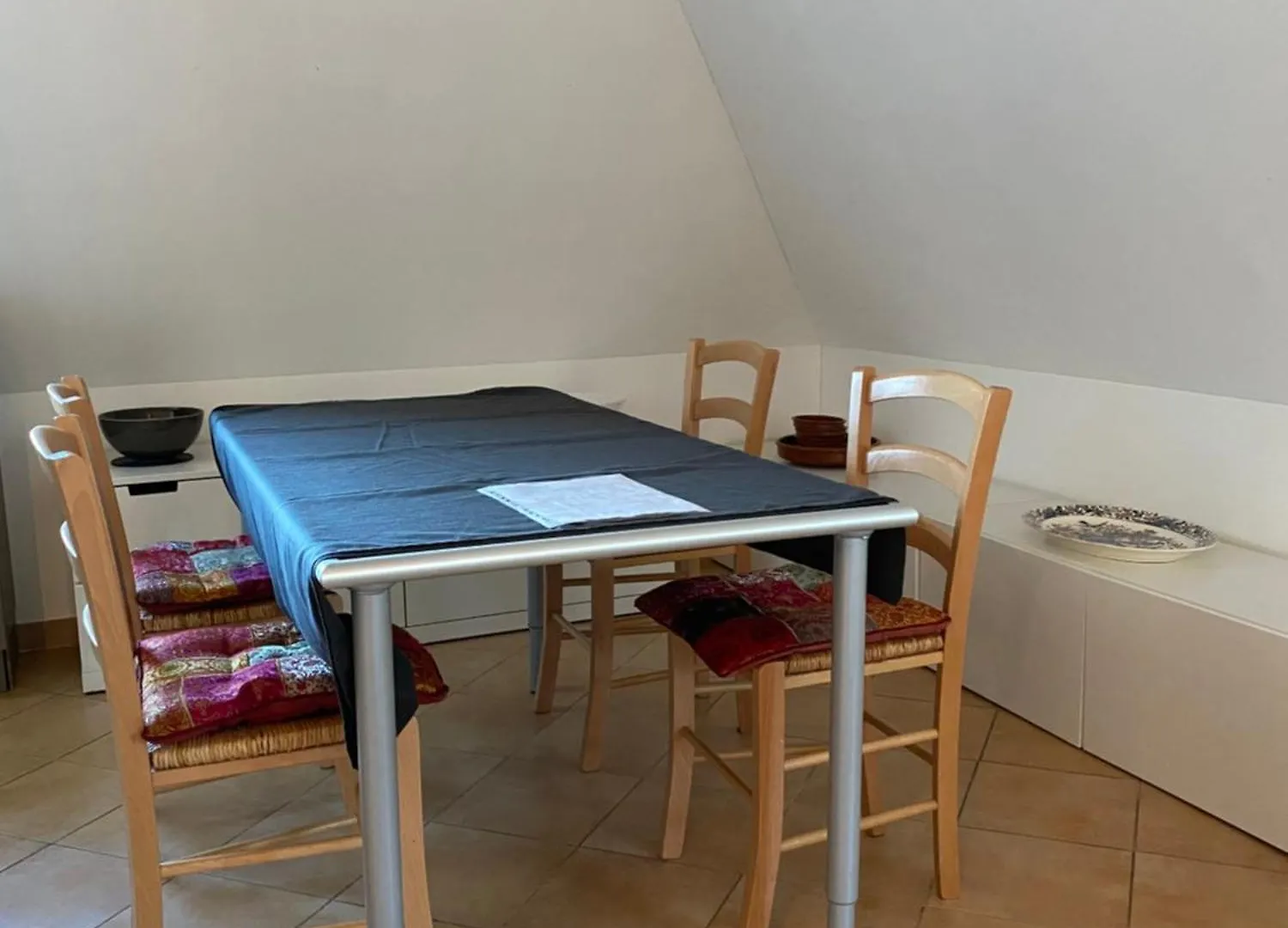 Helle Und Ruhige Dachgeschosswohnung Munich Germany