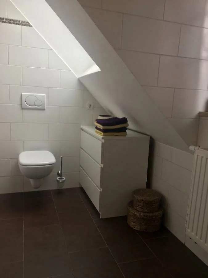 Helle Und Ruhige Dachgeschosswohnung Munich Germany