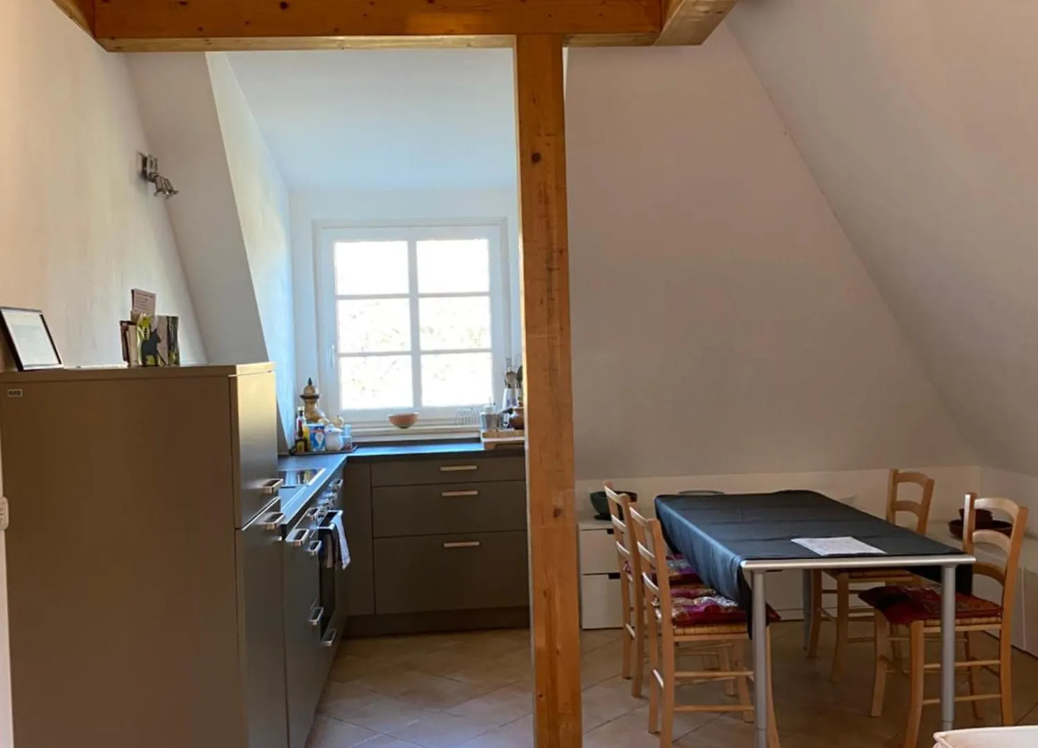 Apartment Helle Und Ruhige Dachgeschosswohnung Munich